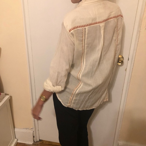 Embroidered button down - Picture 3 of 4